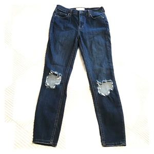 Free People Distressed Ankle Jeans 28